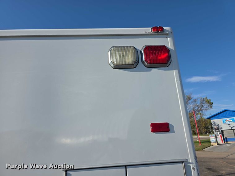 image for item FI0593 2008 Chevrolet C4500 ambulance