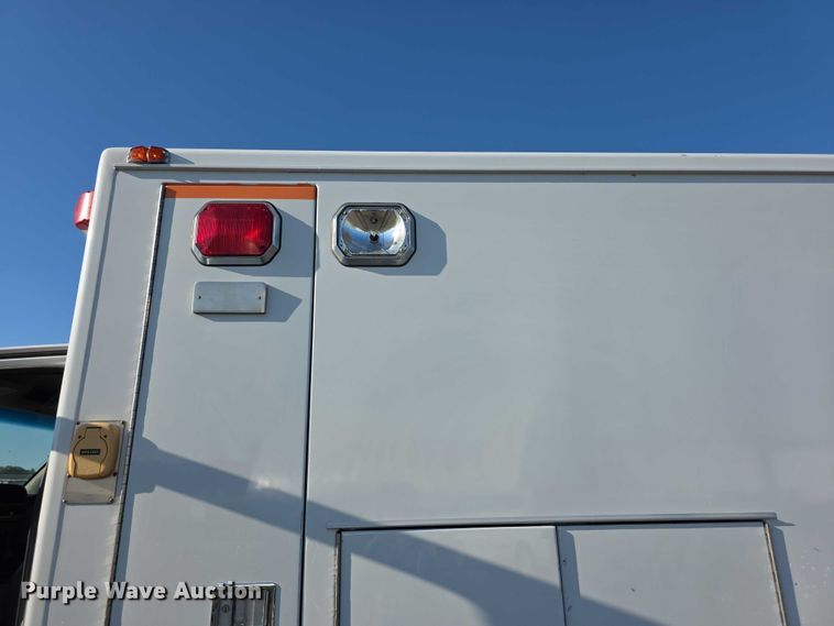 image for item FI0593 2008 Chevrolet C4500 ambulance