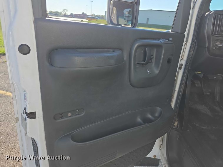 image for item FI0593 2008 Chevrolet C4500 ambulance