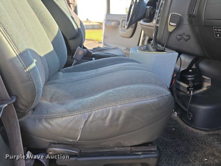 image for item FI0593 2008 Chevrolet C4500 ambulance