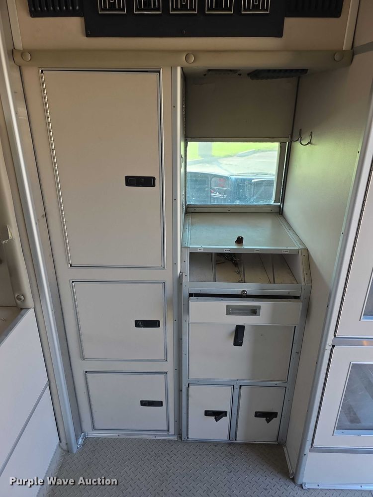 image for item FI0593 2008 Chevrolet C4500 ambulance