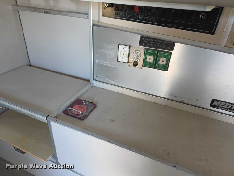 image for item FI0593 2008 Chevrolet C4500 ambulance