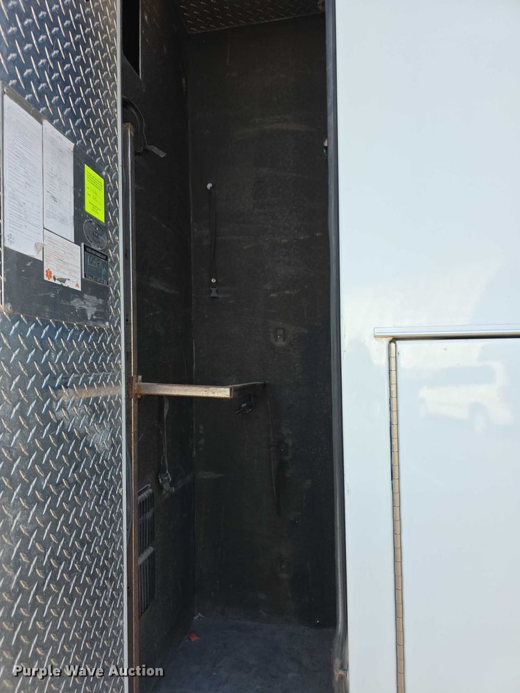 image for item FI0593 2008 Chevrolet C4500 ambulance