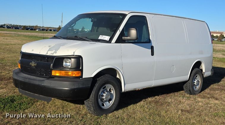 image for item FI0615 2012 Chevrolet Express 2500 van