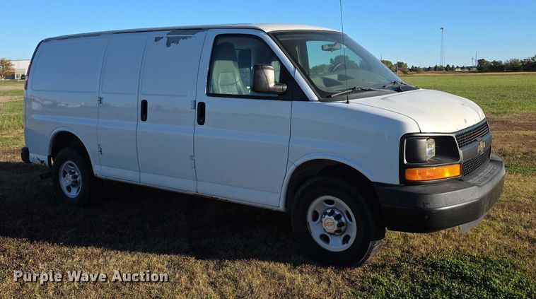 image for item FI0615 2012 Chevrolet Express 2500 van