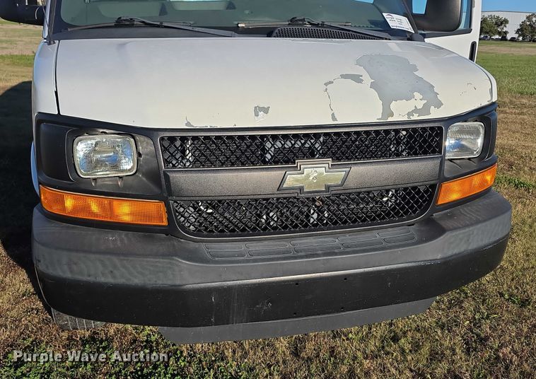 image for item FI0615 2012 Chevrolet Express 2500 van