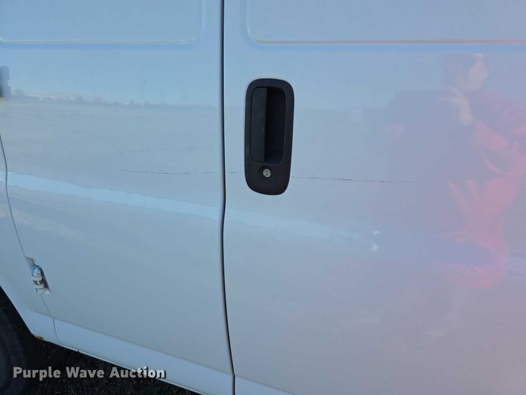 image for item FI0615 2012 Chevrolet Express 2500 van
