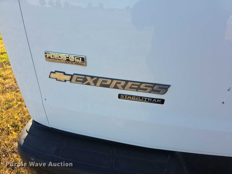 image for item FI0615 2012 Chevrolet Express 2500 van