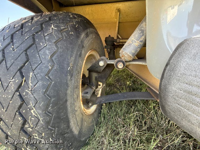 image for item GH9422 2002 Club Car Carryall 2 golf cart