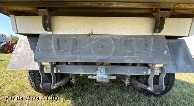 image for item GH9422 2002 Club Car Carryall 2 golf cart