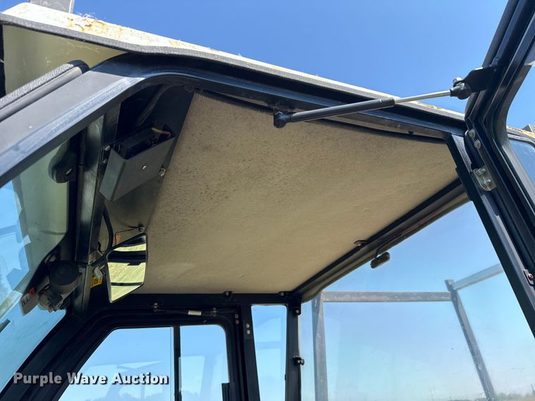 image for item GH9422 2002 Club Car Carryall 2 golf cart