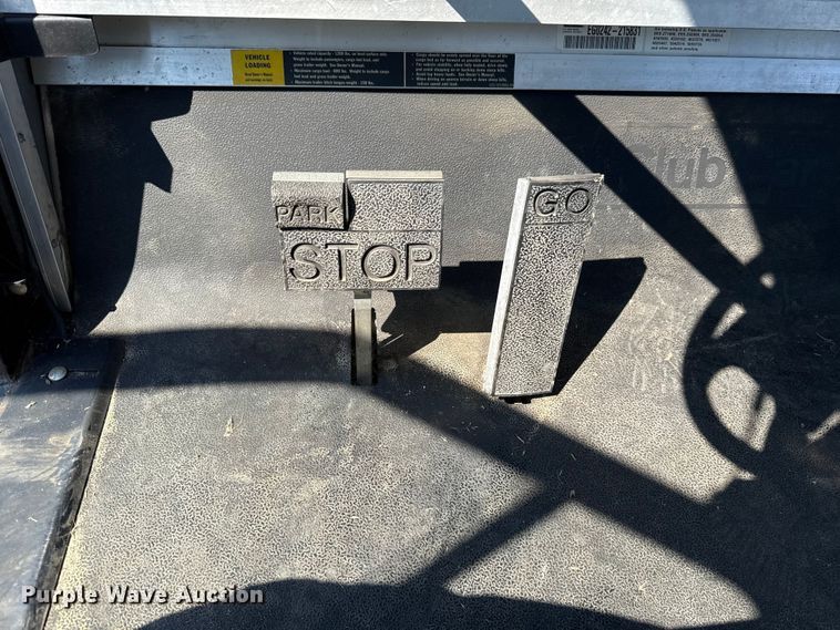 image for item GH9422 2002 Club Car Carryall 2 golf cart