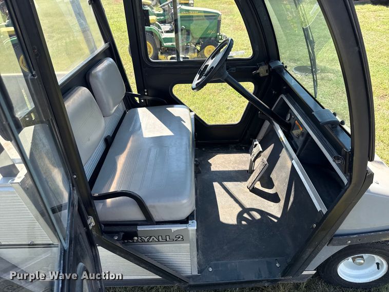 image for item GH9422 2002 Club Car Carryall 2 golf cart