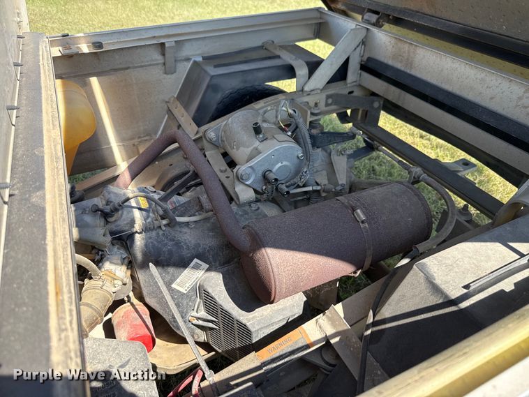 image for item GH9422 2002 Club Car Carryall 2 golf cart