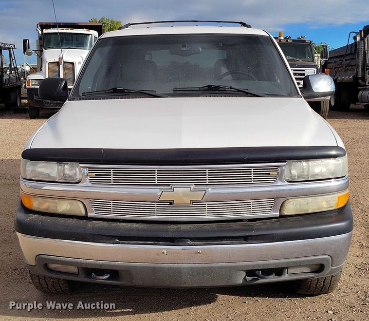 image for item IP9715 2001 Chevrolet Tahoe SUV