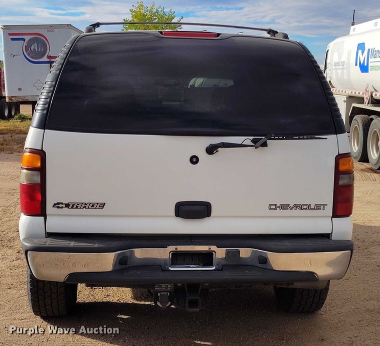 image for item IP9715 2001 Chevrolet Tahoe SUV