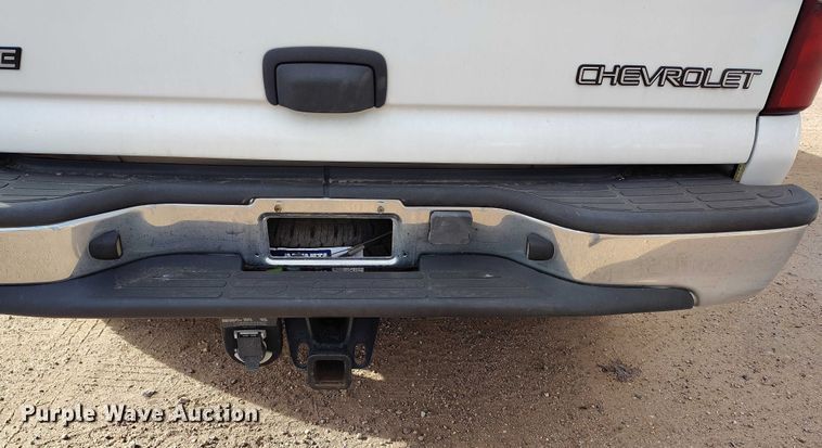 image for item IP9715 2001 Chevrolet Tahoe SUV