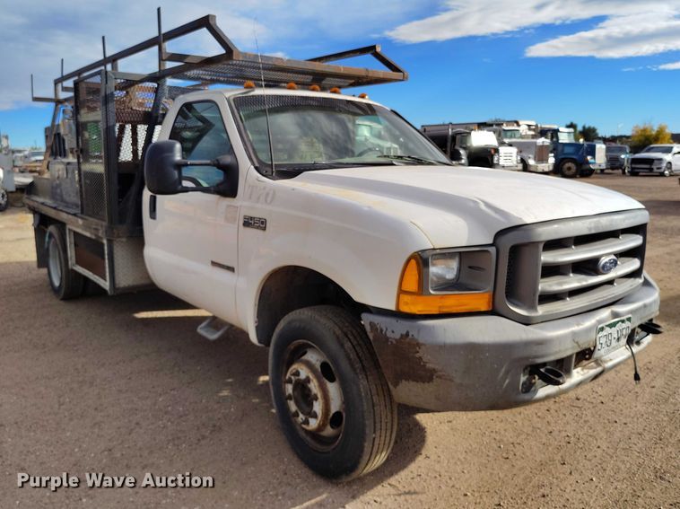 image for item IP9719 2000 Ford F450 Super Duty flatbed truck