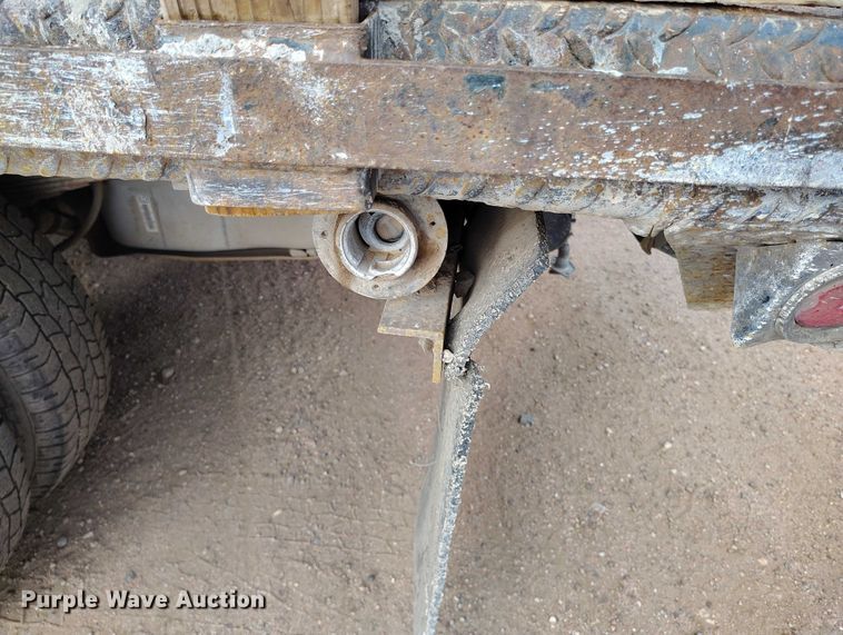 image for item IP9720 2000 Ford F350 Super Duty SuperCab dump flatbed pickup truck