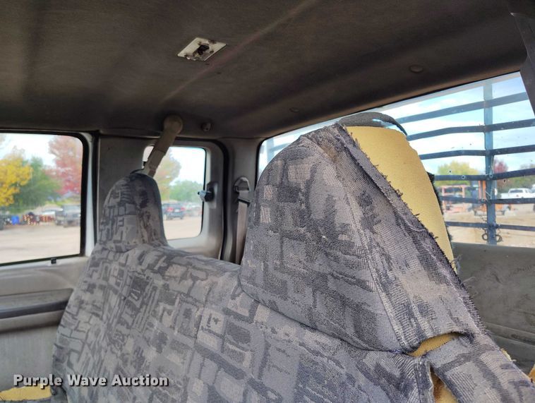 image for item IP9720 2000 Ford F350 Super Duty SuperCab dump flatbed pickup truck