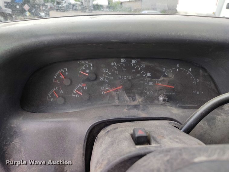 image for item IP9720 2000 Ford F350 Super Duty SuperCab dump flatbed pickup truck