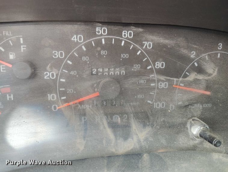 image for item IP9720 2000 Ford F350 Super Duty SuperCab dump flatbed pickup truck