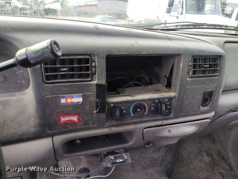 image for item IP9720 2000 Ford F350 Super Duty SuperCab dump flatbed pickup truck