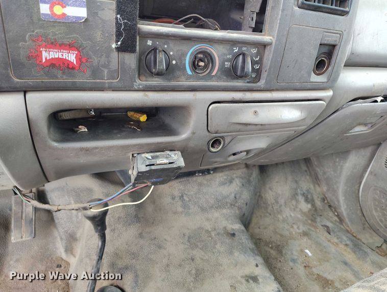 image for item IP9720 2000 Ford F350 Super Duty SuperCab dump flatbed pickup truck