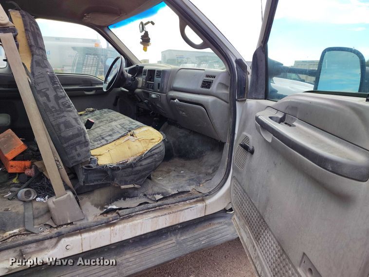 image for item IP9720 2000 Ford F350 Super Duty SuperCab dump flatbed pickup truck