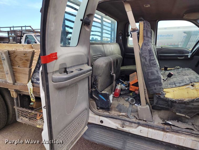 image for item IP9720 2000 Ford F350 Super Duty SuperCab dump flatbed pickup truck