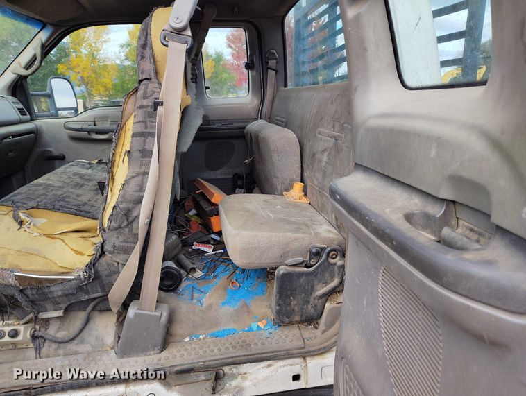 image for item IP9720 2000 Ford F350 Super Duty SuperCab dump flatbed pickup truck