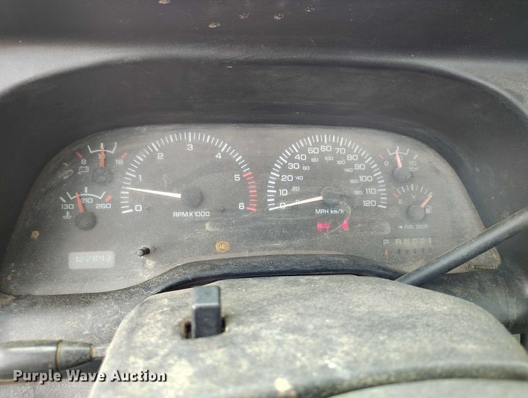 image for item IP9722 2002 Dodge Ram 2500 SLT pickup truck