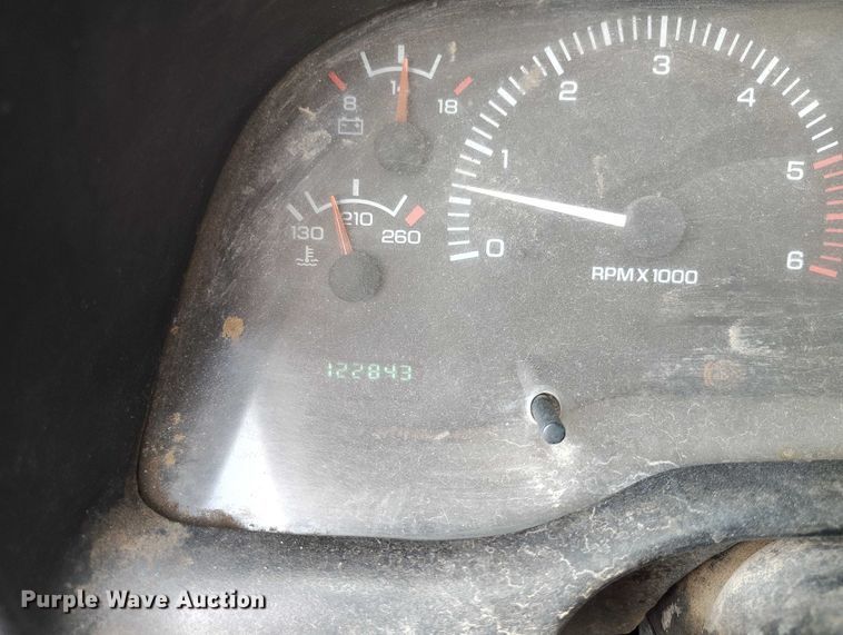 image for item IP9722 2002 Dodge Ram 2500 SLT pickup truck