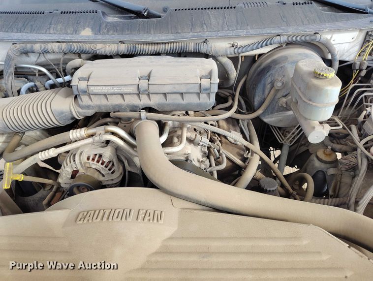 image for item IP9722 2002 Dodge Ram 2500 SLT pickup truck