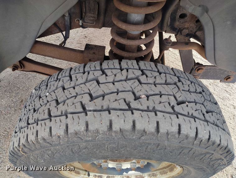 image for item IP9722 2002 Dodge Ram 2500 SLT pickup truck