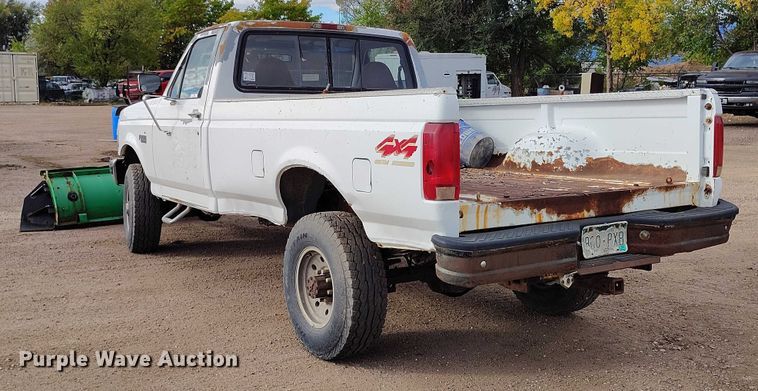image for item IP9723 1997 Ford F250 XL pickup truck