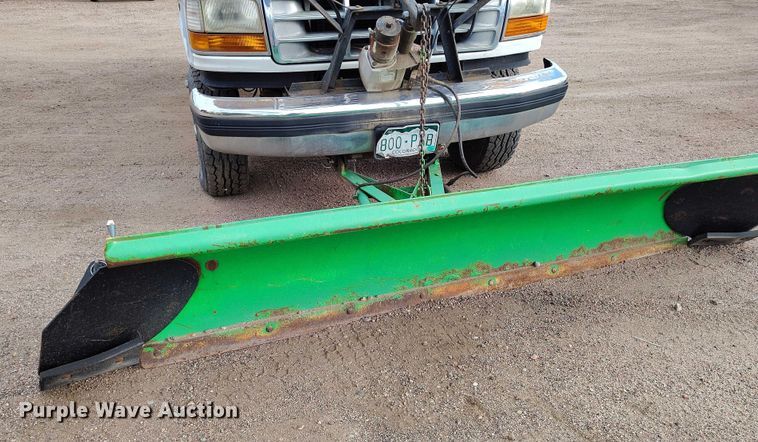 image for item IP9723 1997 Ford F250 XL pickup truck