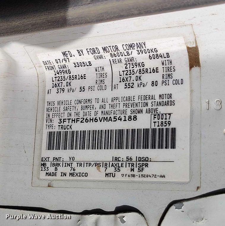 image for item IP9723 1997 Ford F250 XL pickup truck