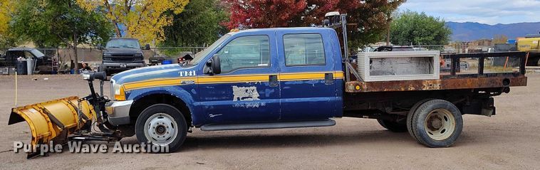 image for item IP9724 1999 Ford F550 Super Duty flatbed truck