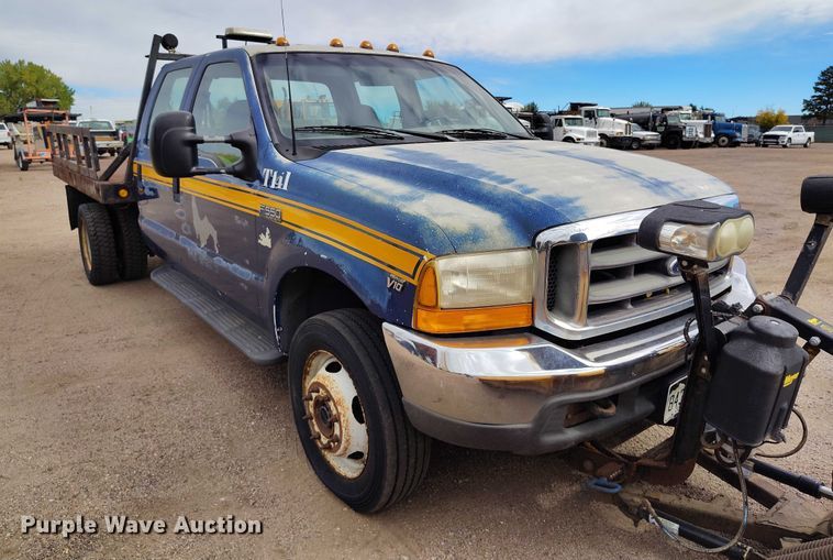 image for item IP9724 1999 Ford F550 Super Duty flatbed truck