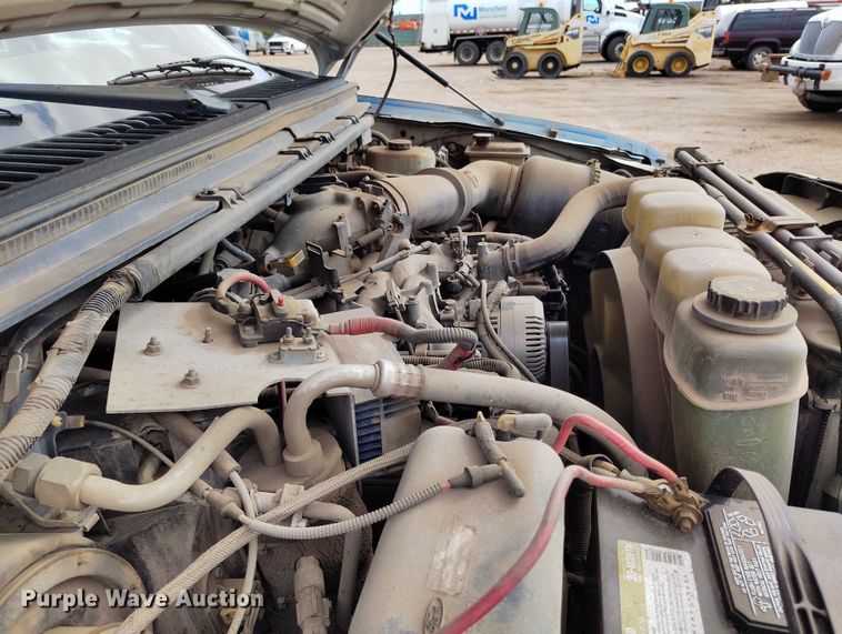 image for item IP9724 1999 Ford F550 Super Duty flatbed truck