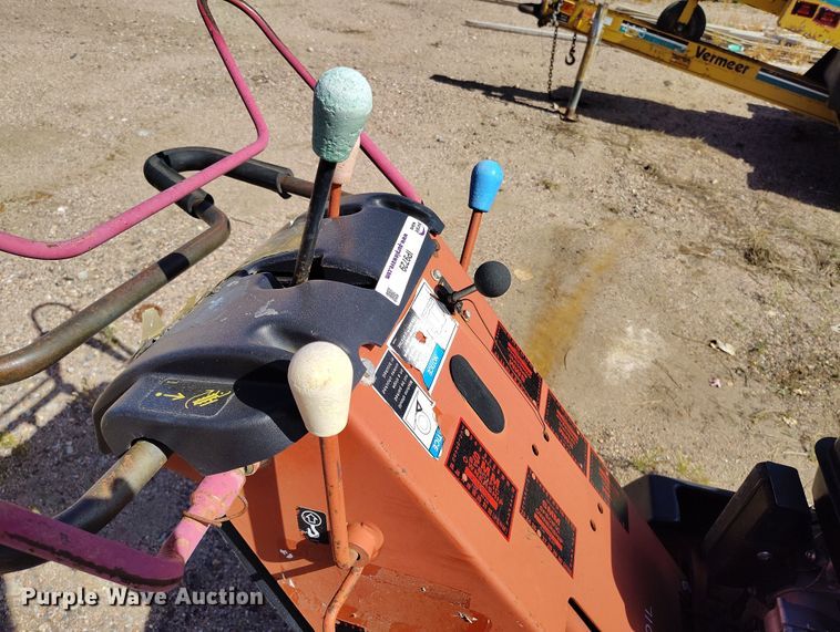 image for item IP9729 2006 Ditch Witch trencher