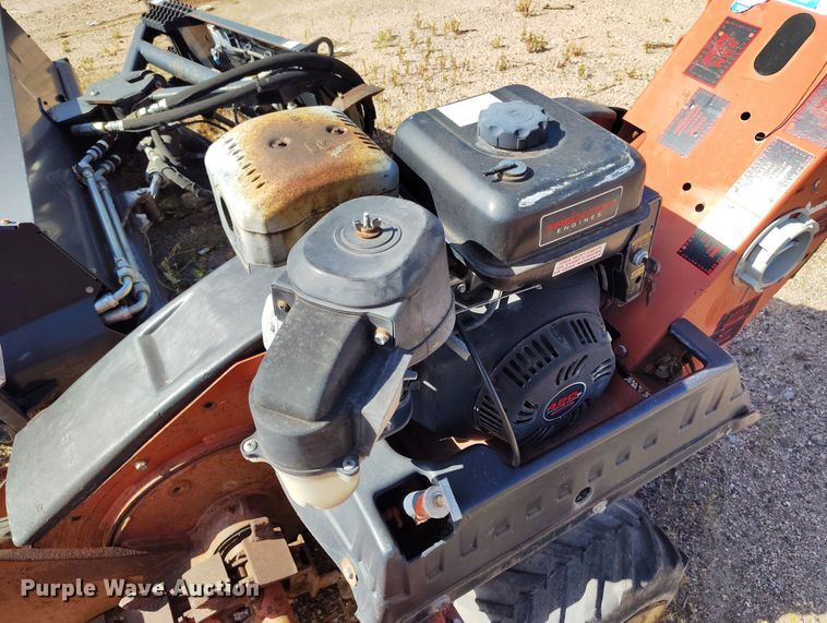 image for item IP9729 2006 Ditch Witch trencher