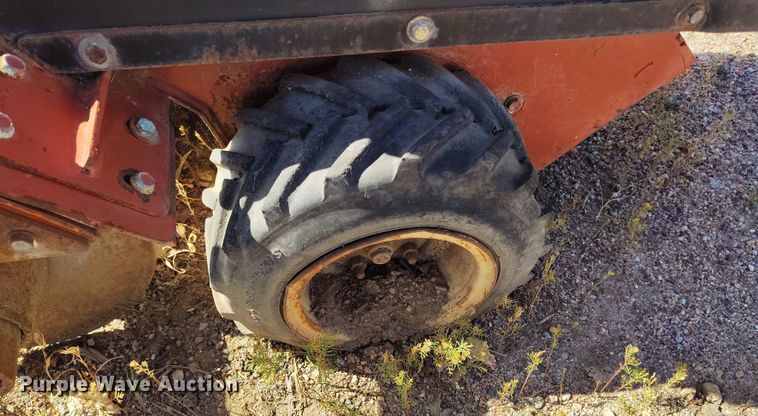 image for item IP9729 2006 Ditch Witch trencher