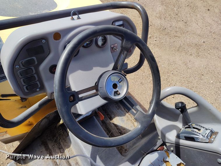 image for item IP9730 2011 Volvo DD29 double drum vibratory roller