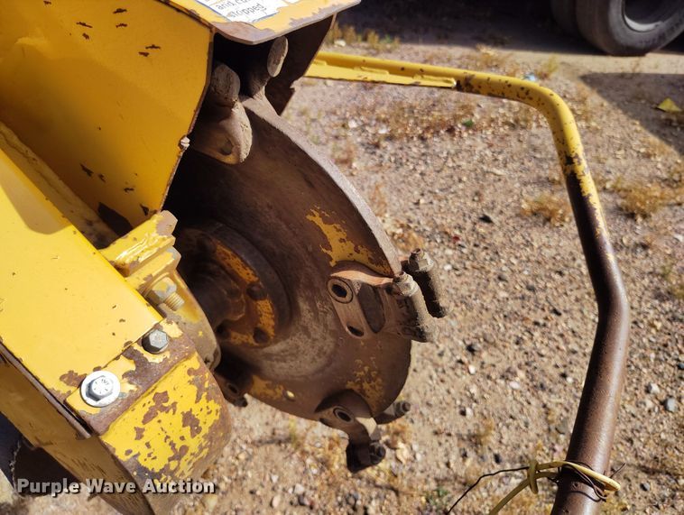 image for item IP9731 Vermeer SC222 stump grinder with trailer