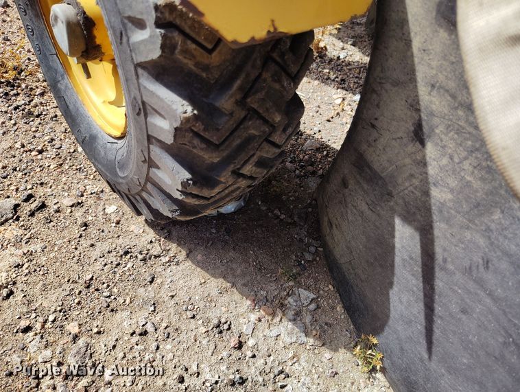 image for item IP9731 Vermeer SC222 stump grinder with trailer