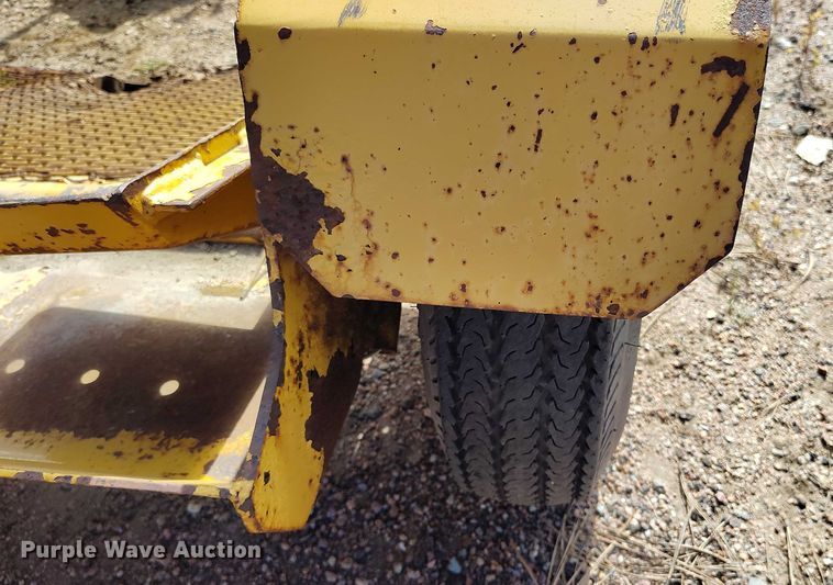 image for item IP9731 Vermeer SC222 stump grinder with trailer