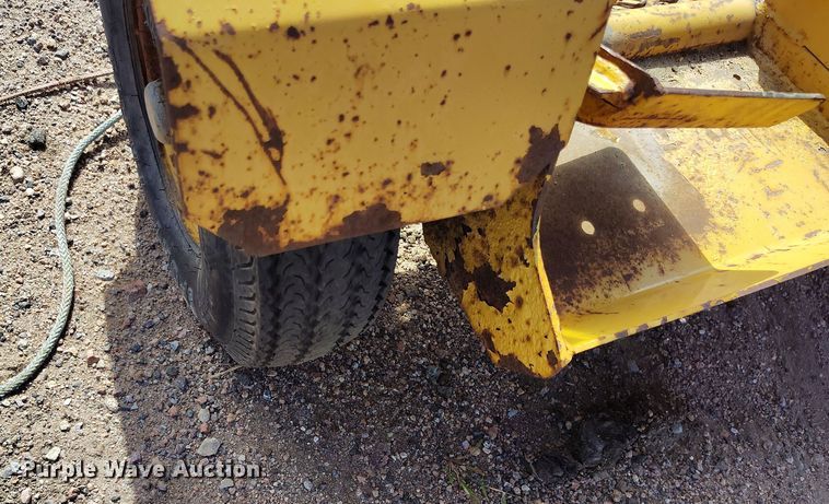 image for item IP9731 Vermeer SC222 stump grinder with trailer