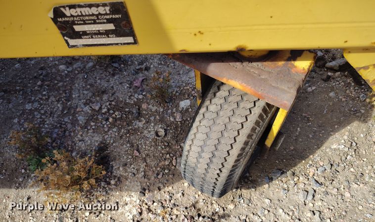 image for item IP9731 Vermeer SC222 stump grinder with trailer